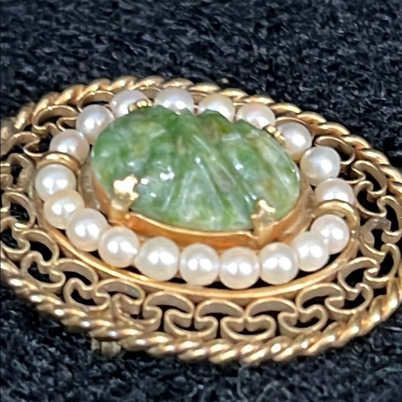 Rare WINARD Vintage Elegant Jade and Pearl Brooch/Pendant - Picture 9 of 9